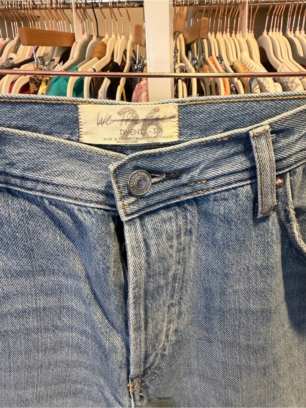 NWOT Free People Maggie Mid Rise Light Blue Cropped Frayed-Hem Jeans - Picture 5 of 7